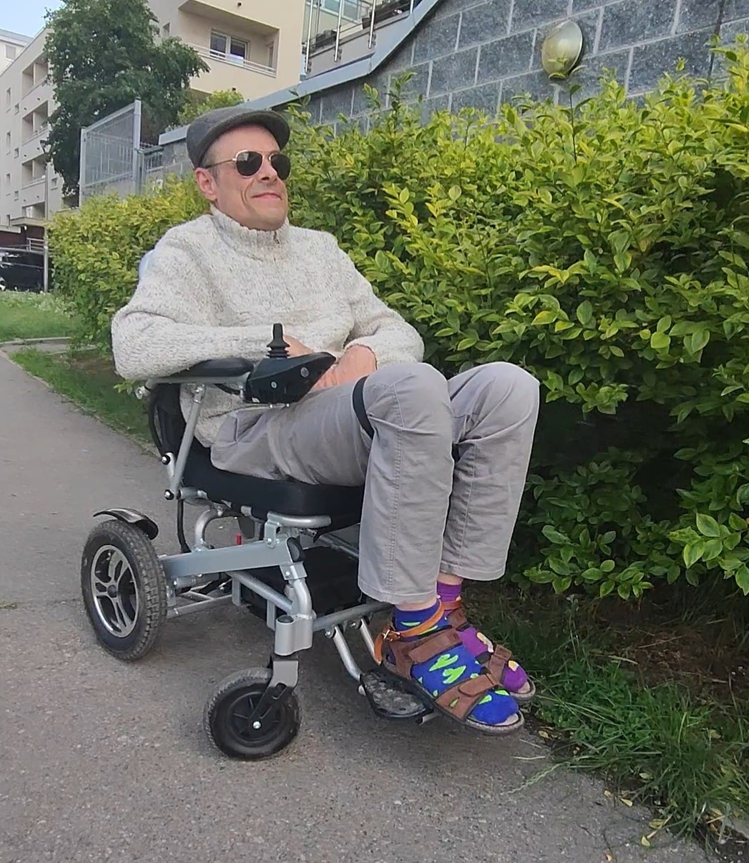 Wózek inwalidzki elektryczny Mijo MD10 - obrazek 6