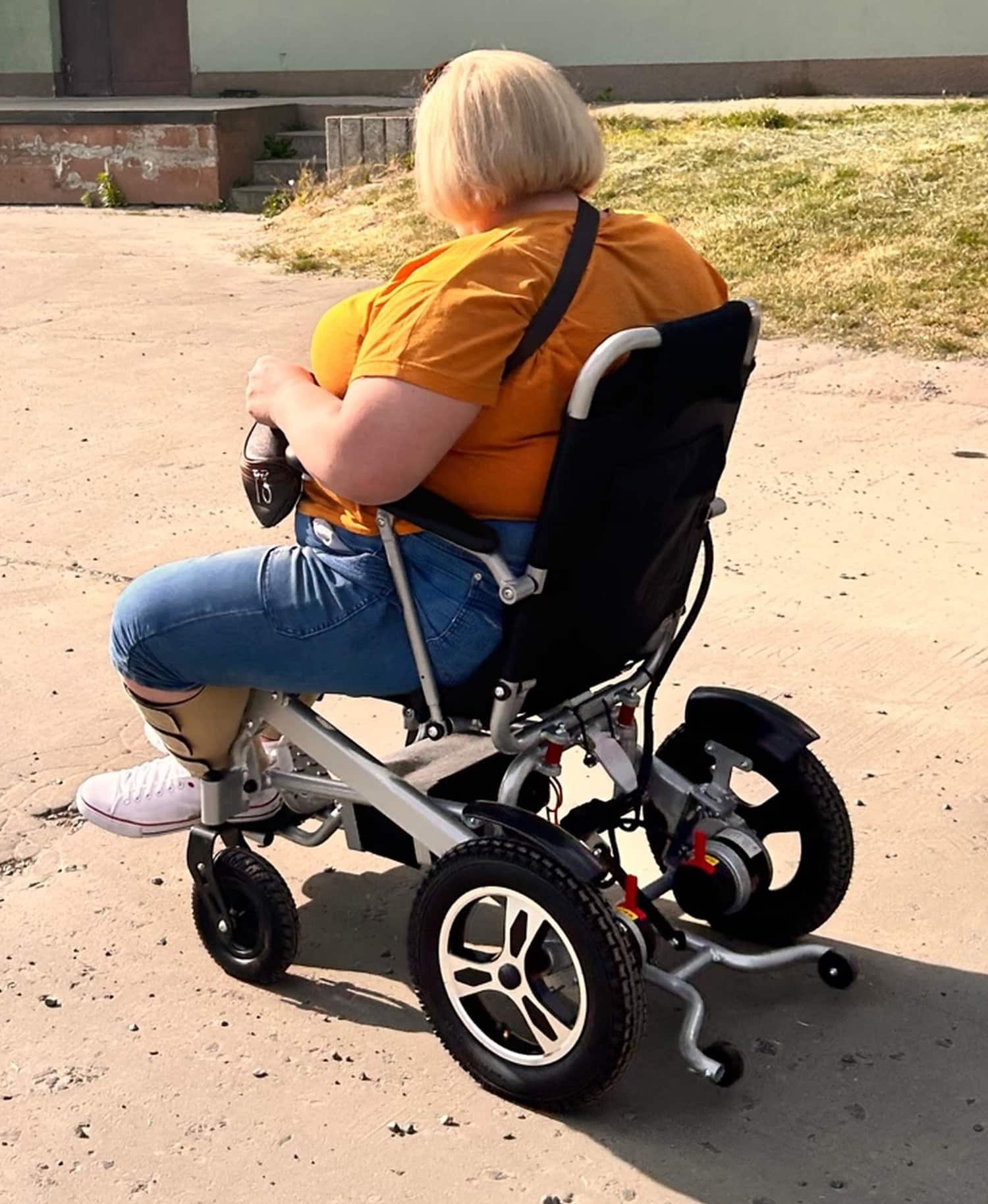Wózek inwalidzki elektryczny Mijo MD10 - obrazek 7