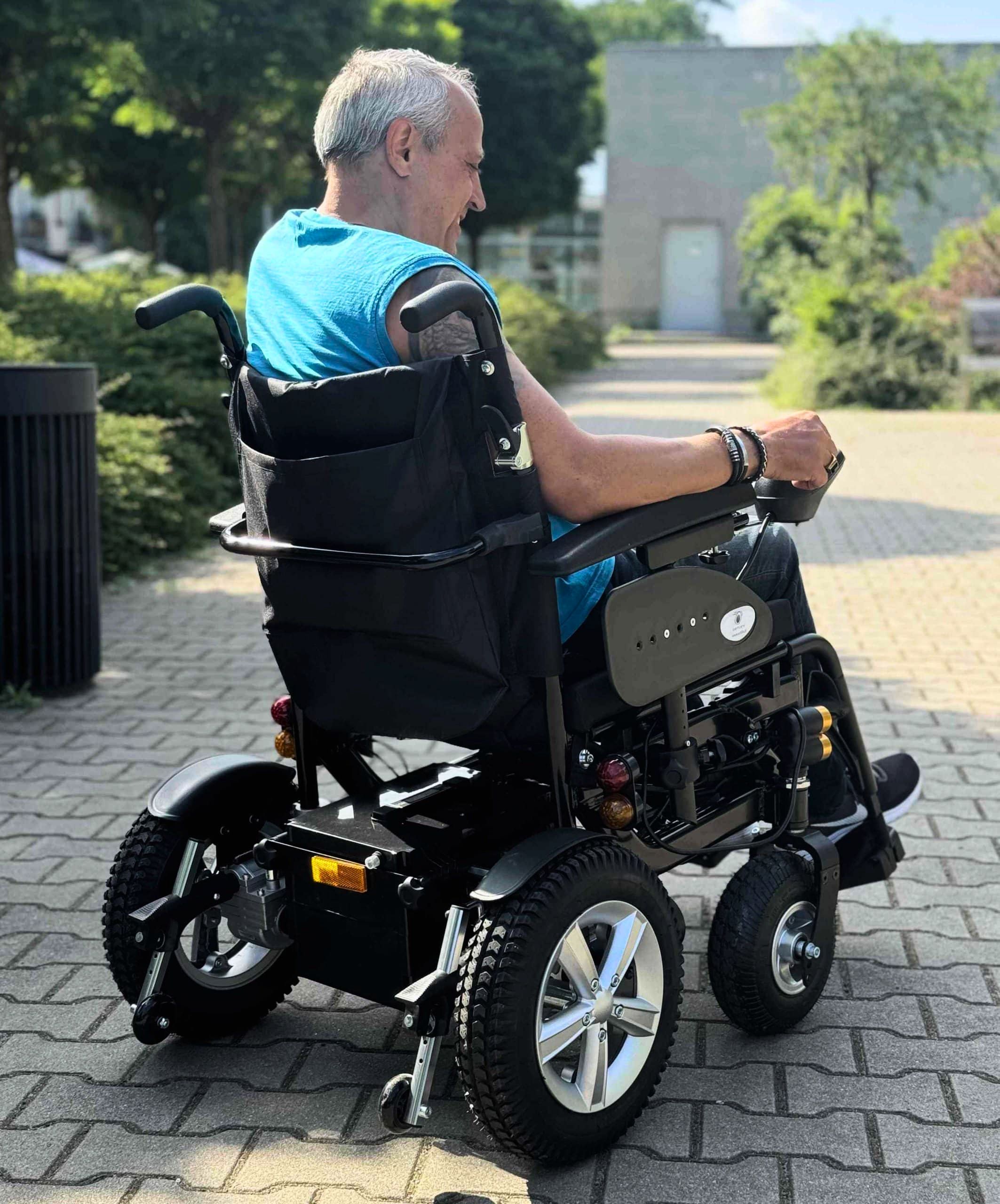 1032 All-Terrain Electric Wheelchair - Image 6