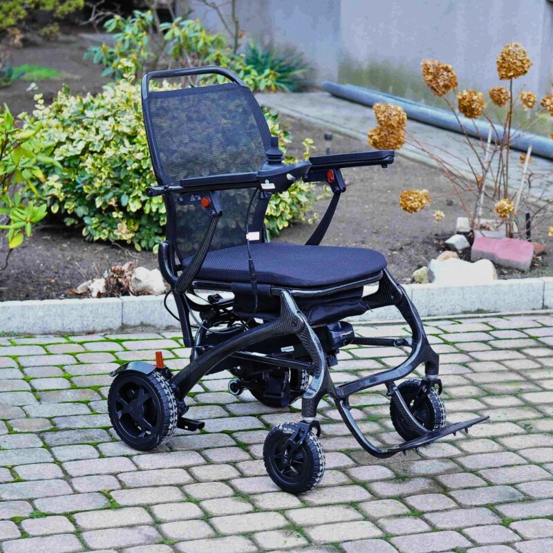 Carbon 5905 Electric Wheelchair