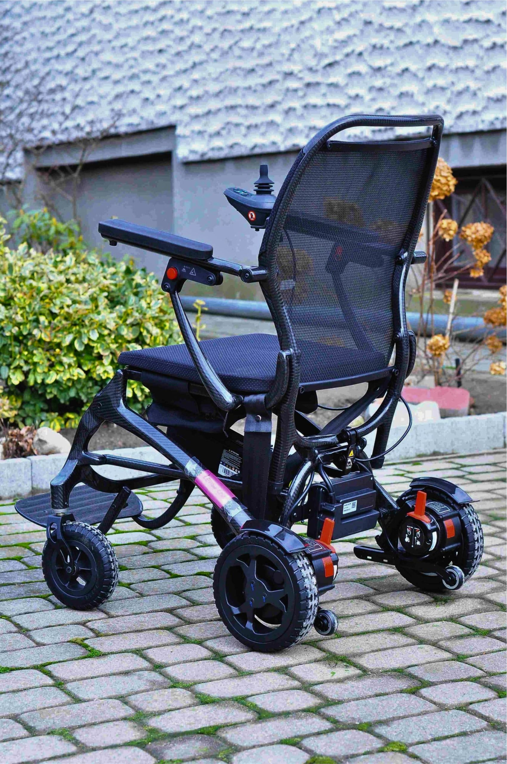 Carbon 5905 Electric Wheelchair - Image 2
