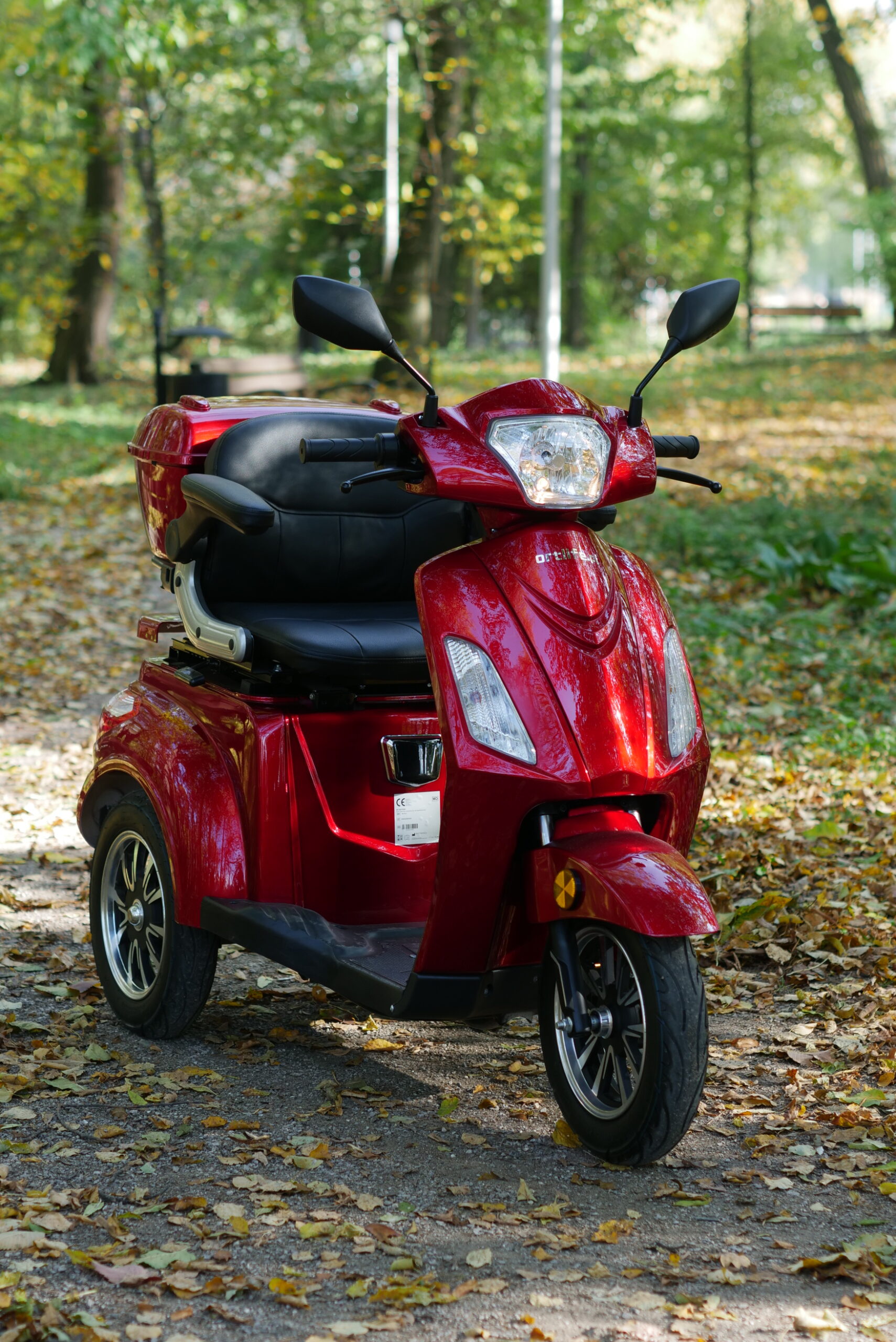 Lolland MED Three-Wheel Electric Mobility Scooter - Image 7