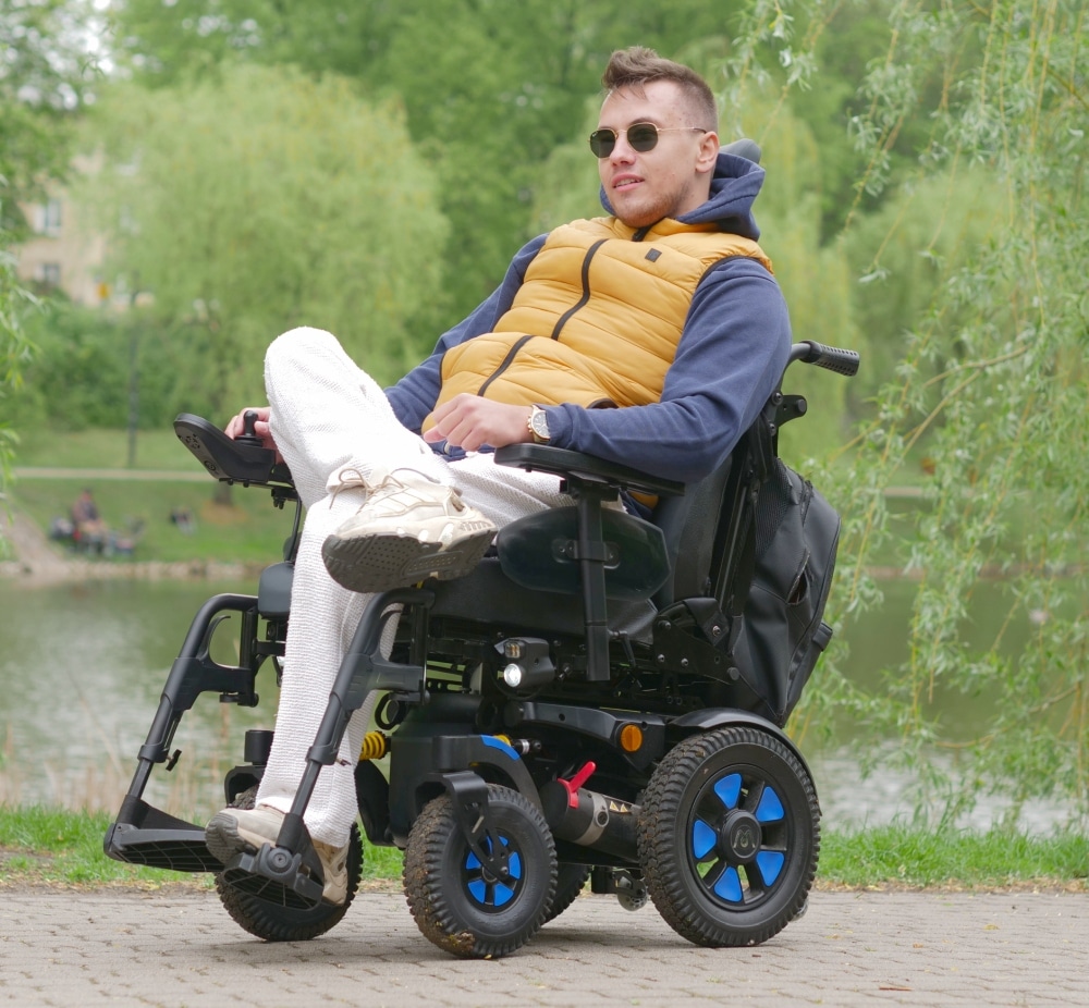 Wózek inwalidzki elektryczny HAWK E100