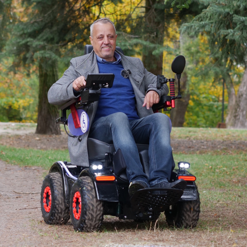 OptiX All-Terrain Electric Wheelchair - Image 2
