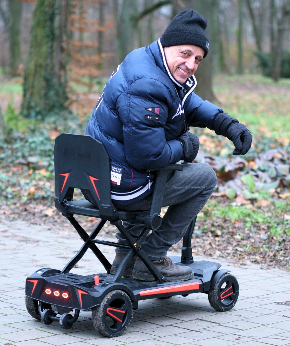 N3473A EFOLD Electric Mobility Scooter - Image 4