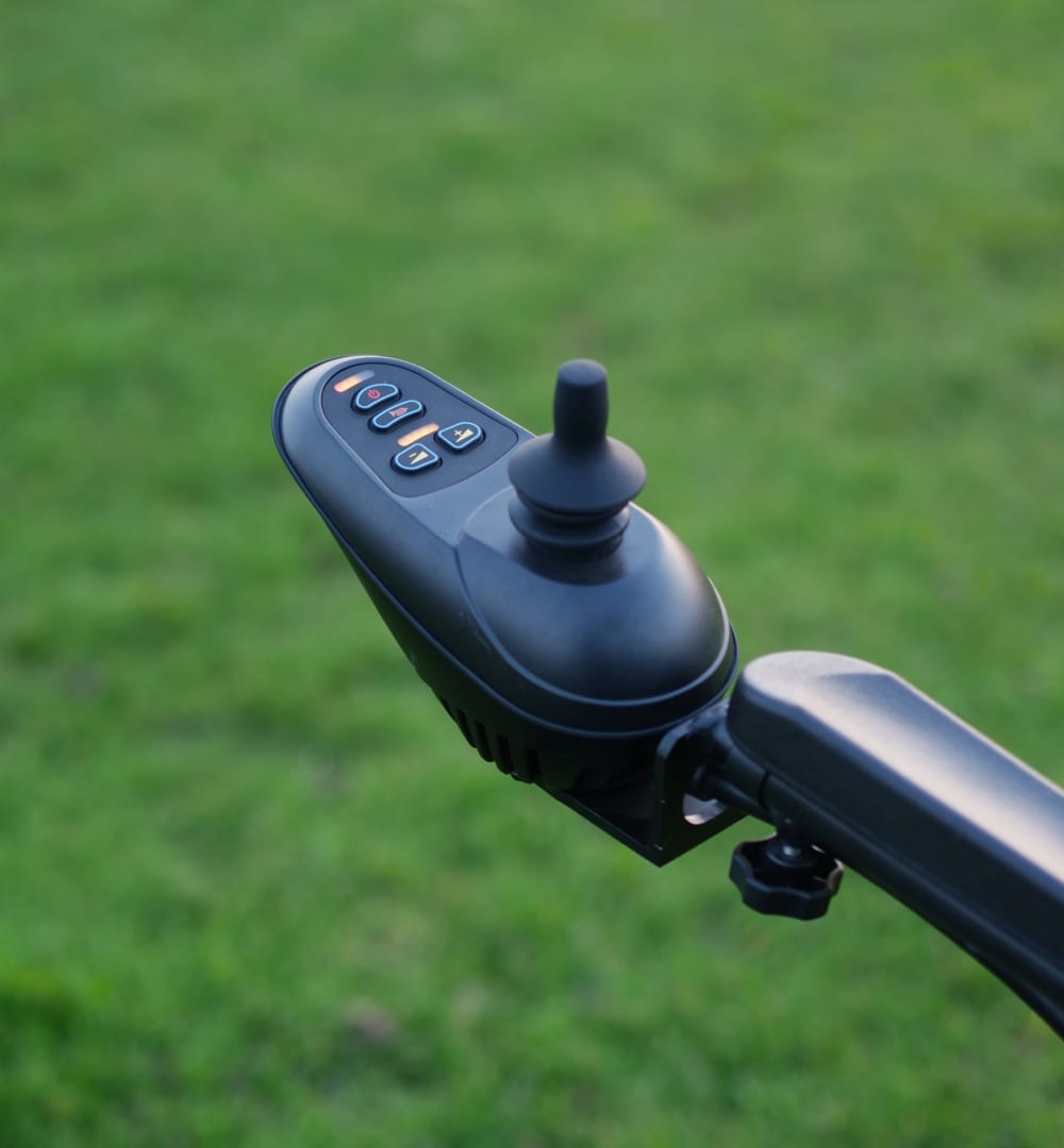 HE704 Electric Wheelchair - Image 2