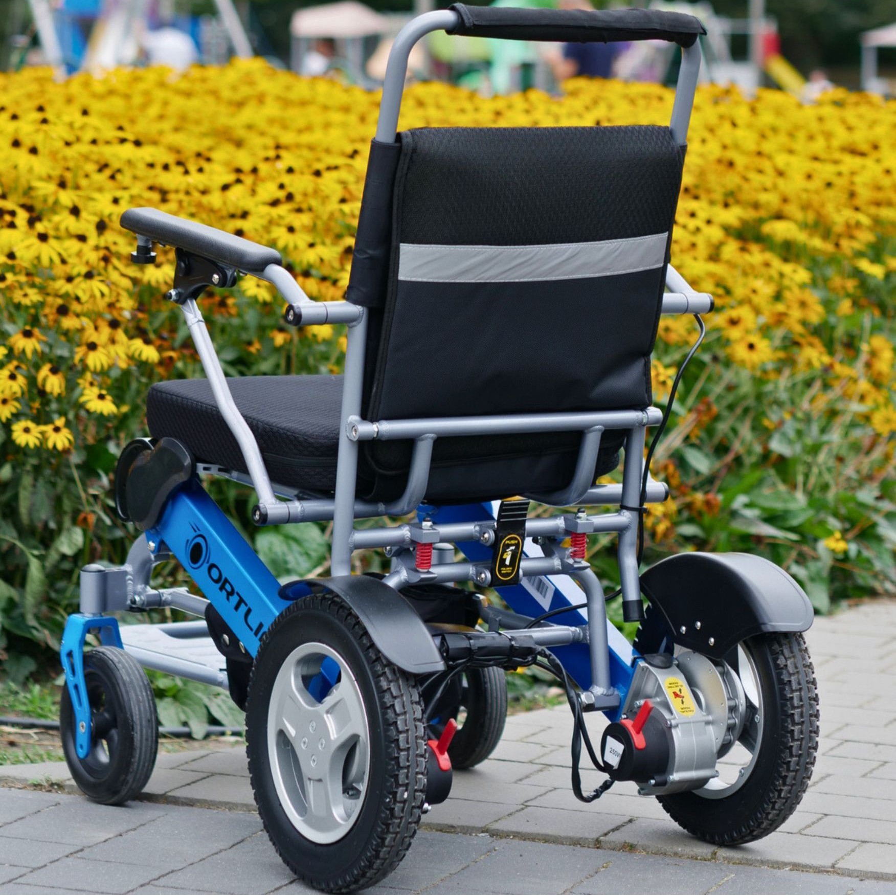 DAKOTA Electric Wheelchair - Image 2
