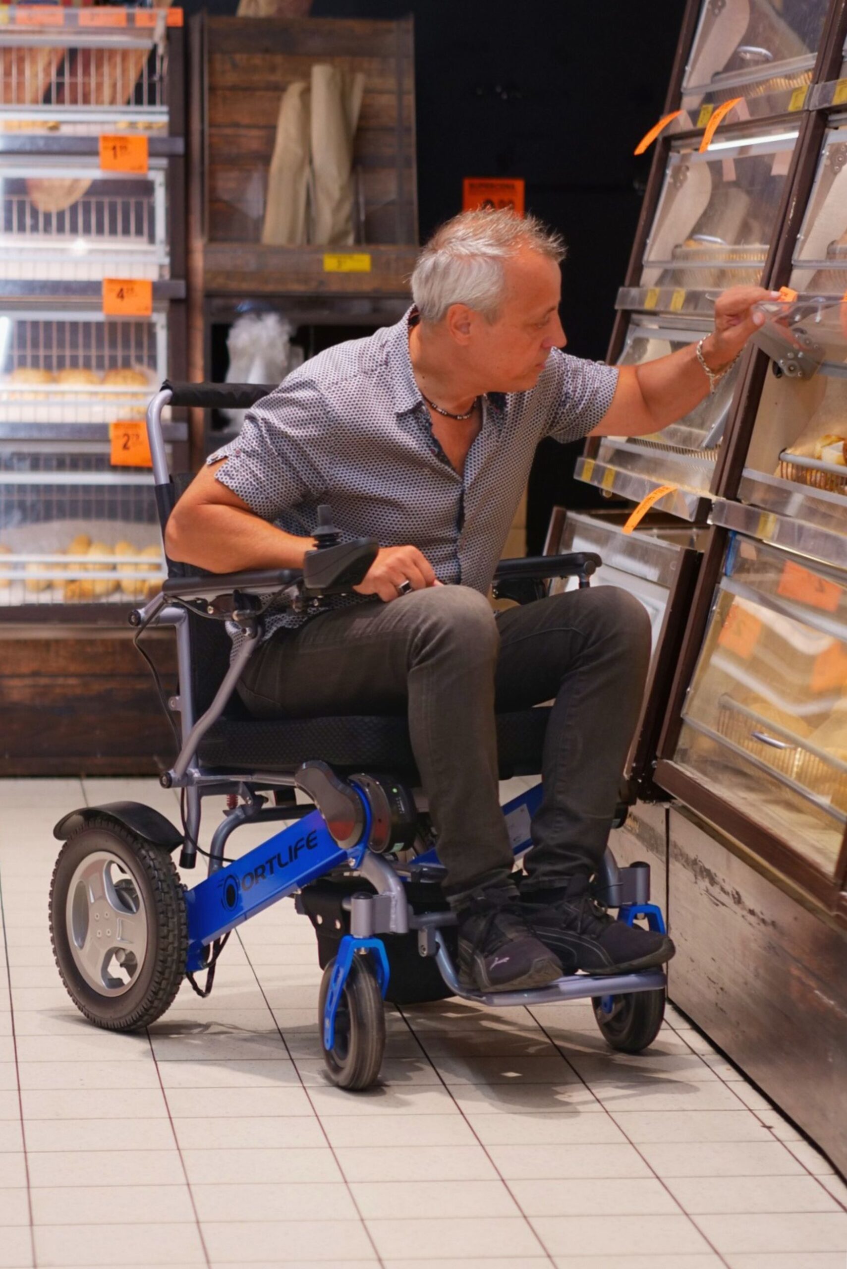 DAKOTA BC EA530X Electric Wheelchair - Image 6