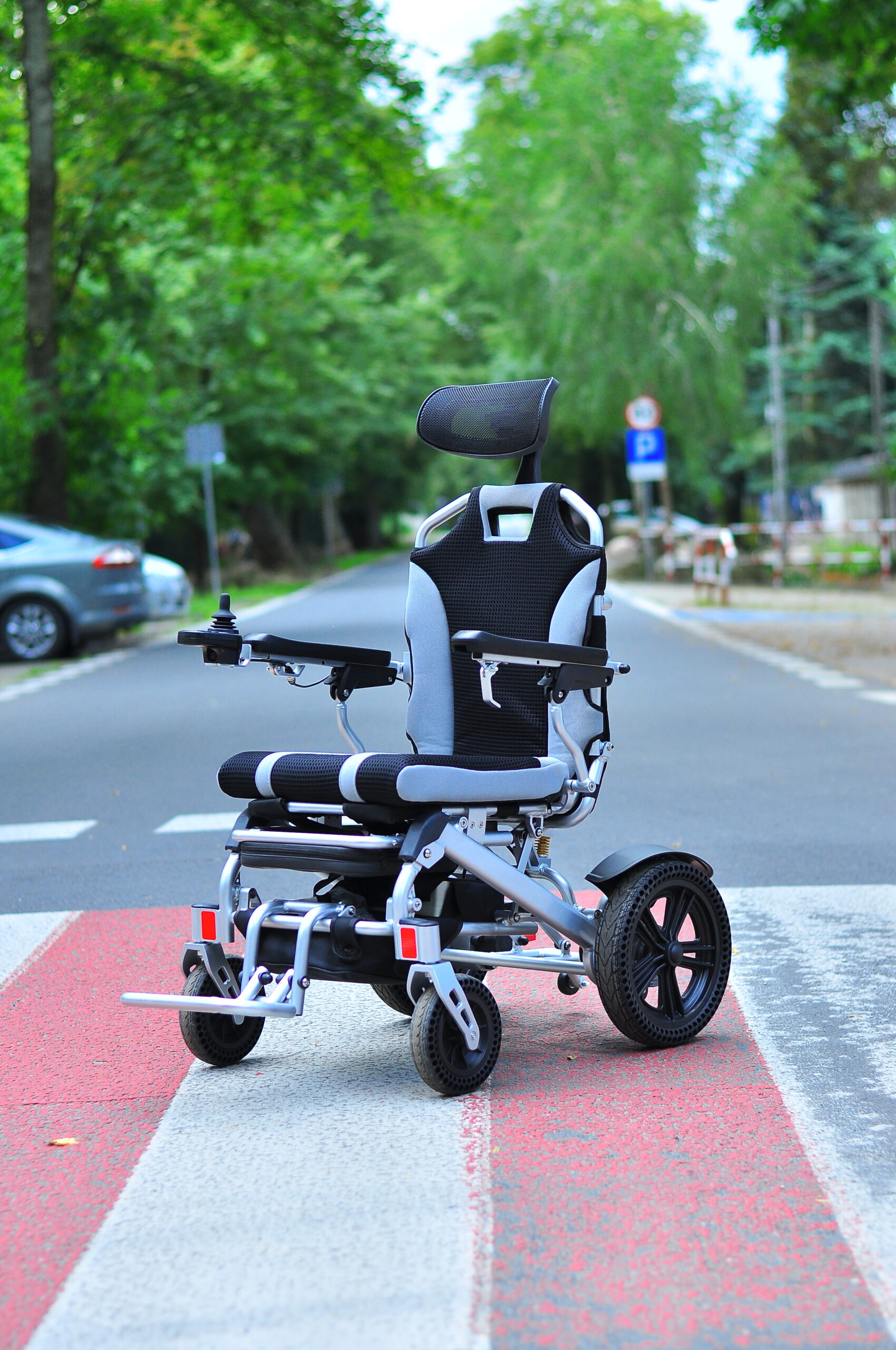 Rhodos Recliner YE245CR Electric Wheelchair - Image 5