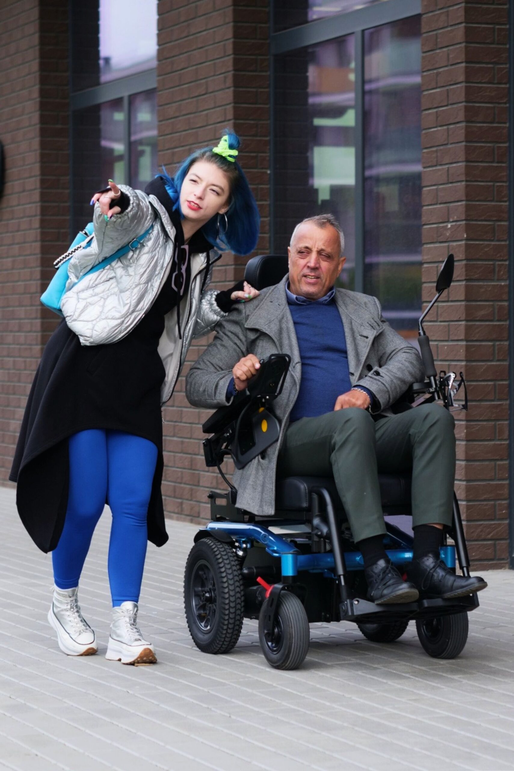 EPW616B Blue All-Terrain Electric Wheelchair - Image 4