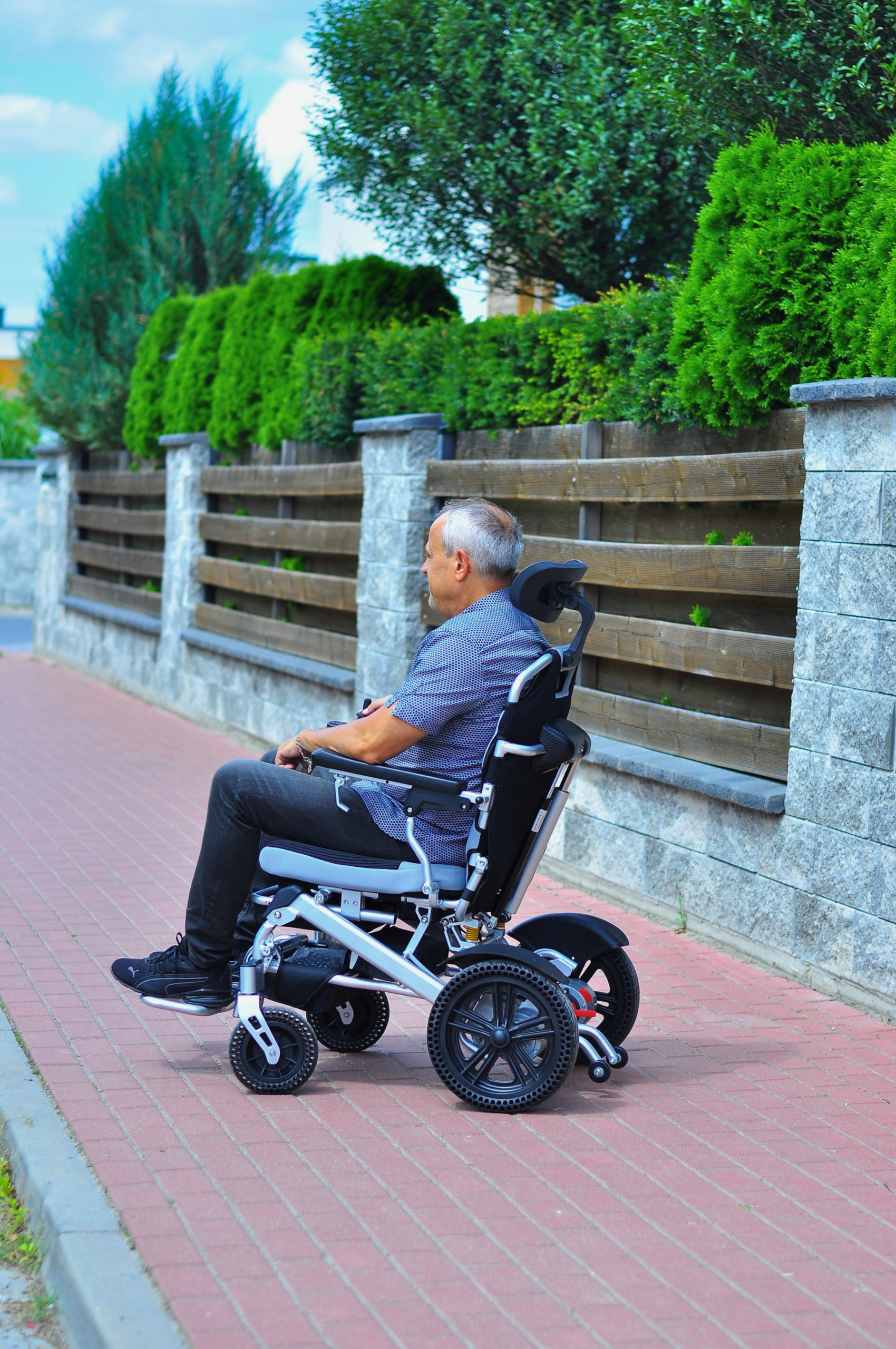 Rhodos Recliner Electric Wheelchair - Image 6