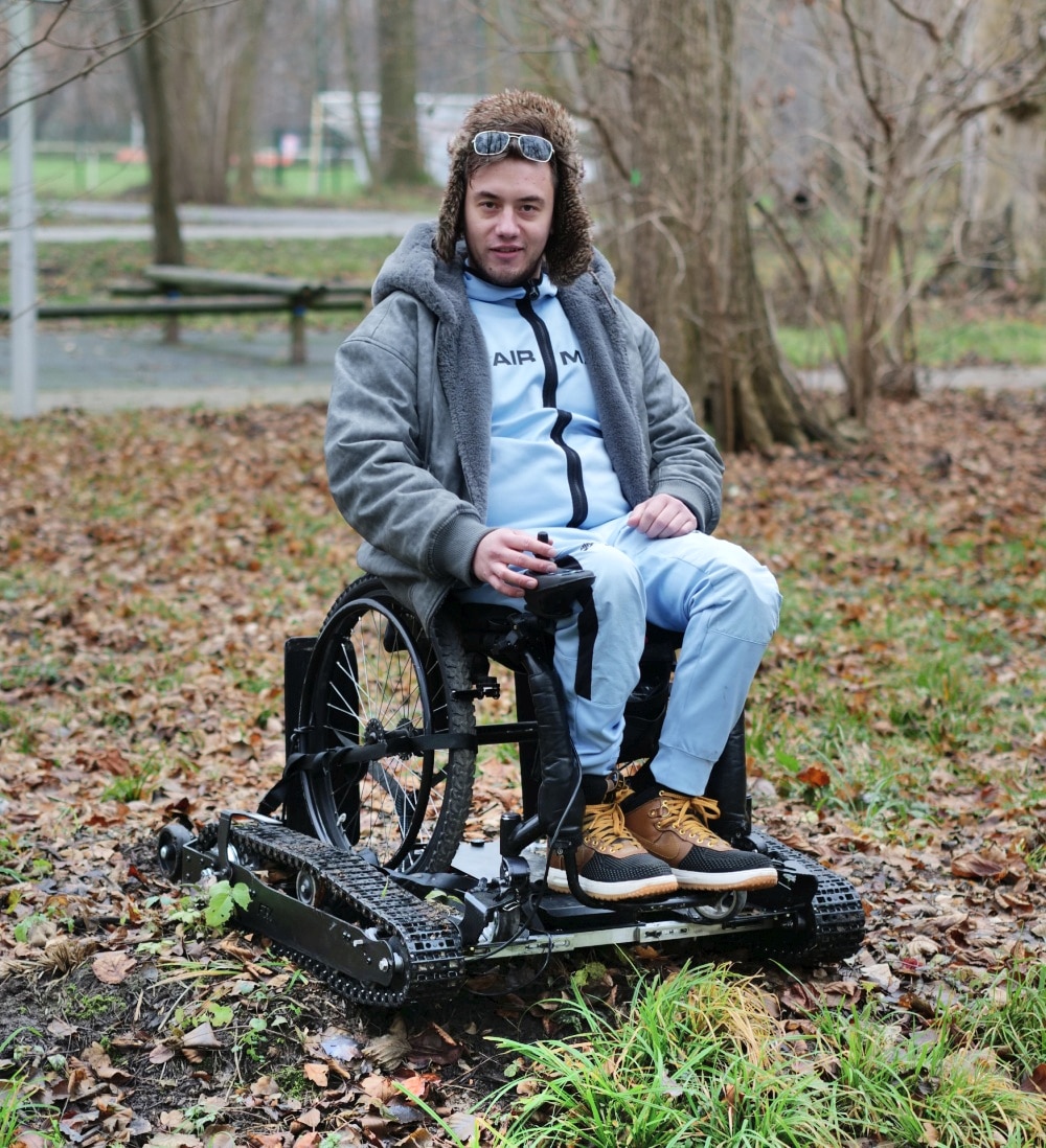 TerraX P Electric Wheelchair (tracked platform) - Image 3