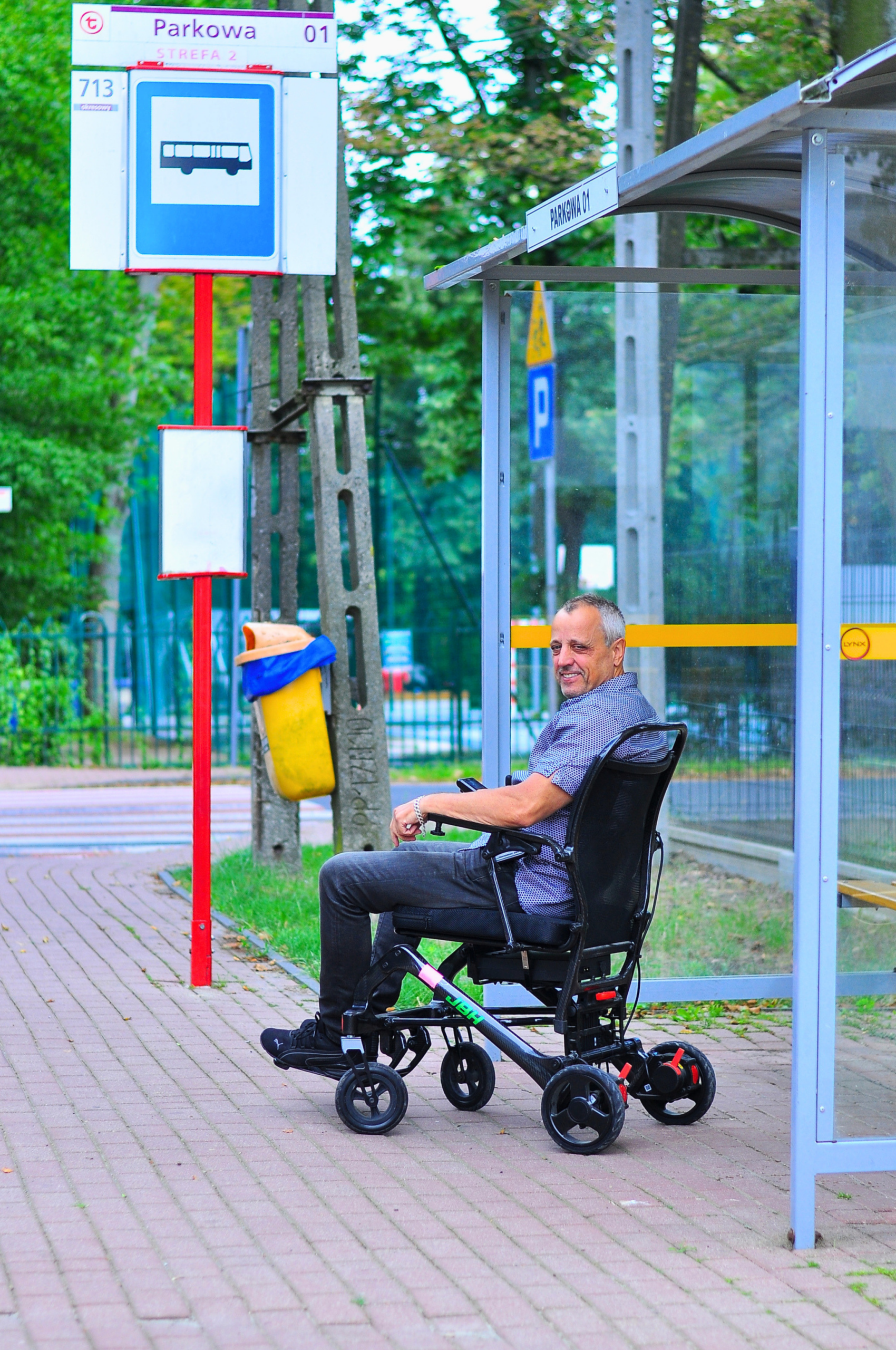 Carbon DC09L Electric Wheelchair - Image 8