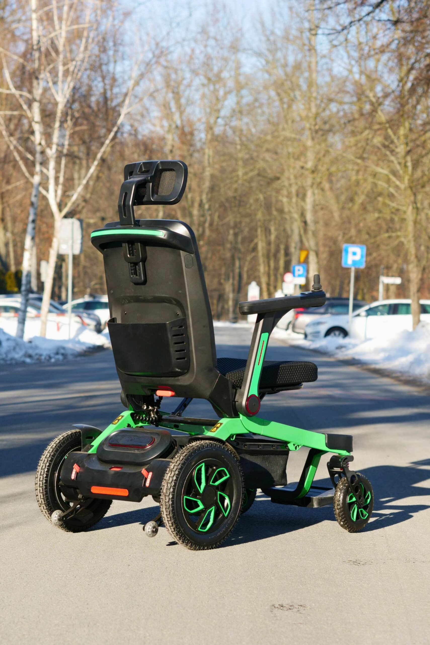 D60 Electric Wheelchair - Image 2