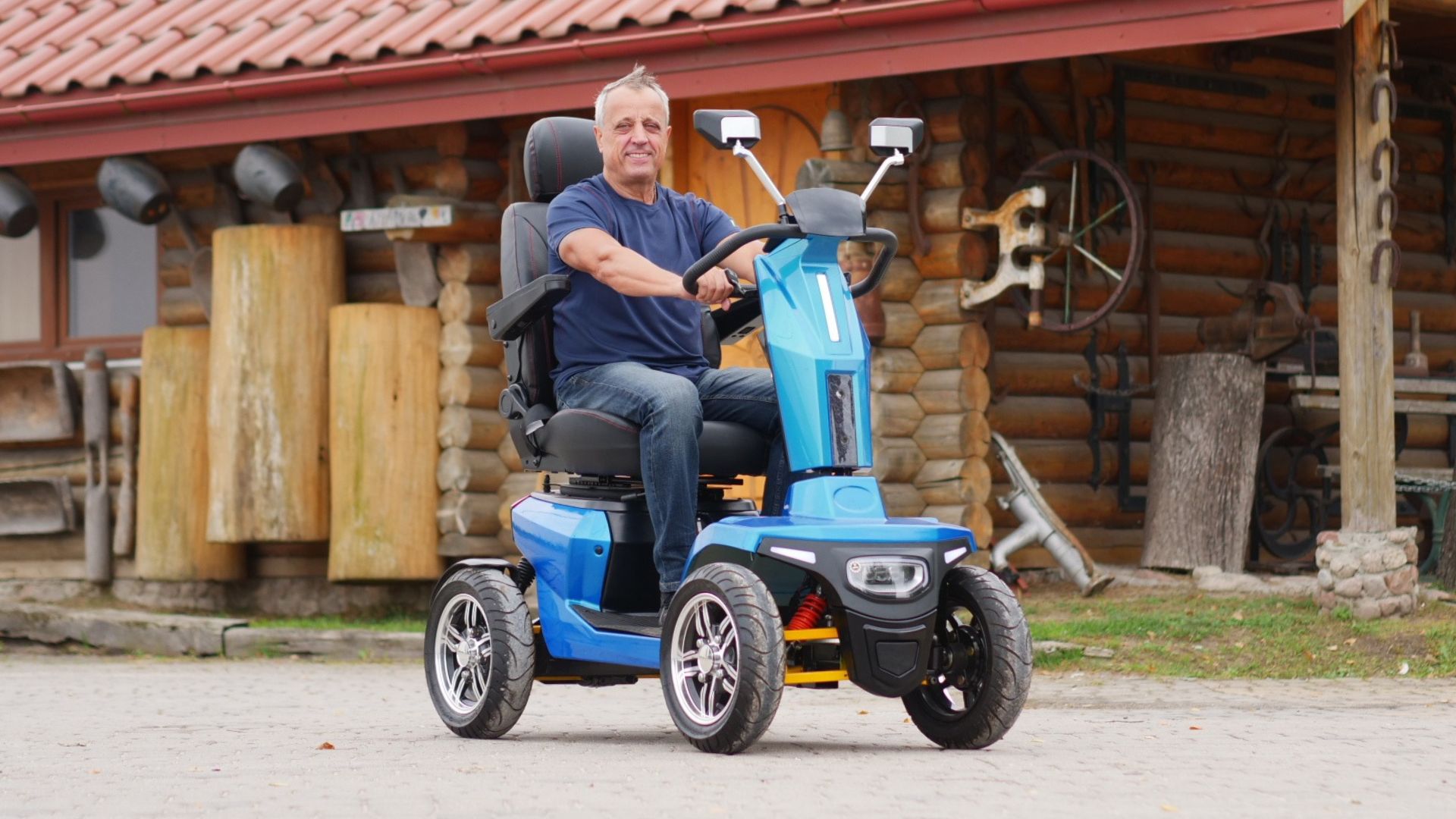 Tundra Four-Wheeled Mobility Scooter - Image 4